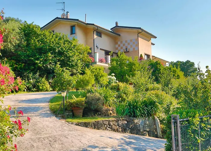 Casa Anna A Pietrasanta In Toscana Con Piscina